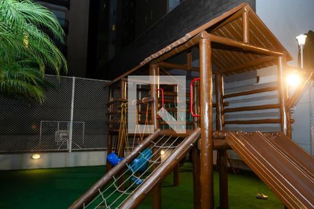 Apartamento à venda com 83m², 2 quartos e 2 vagasÁrea comum - Playground