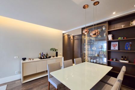 Apartamento à venda com 83m², 2 quartos e 2 vagasSala