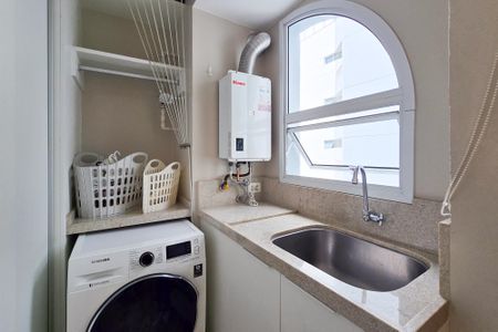 Apartamento à venda com 83m², 2 quartos e 2 vagasÁrea de Serviço