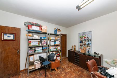 Casa à venda com 550m², 5 quartos e 4 vagas Casa à venda com 550m², 5 quartos e 4 vagasSuíte 3