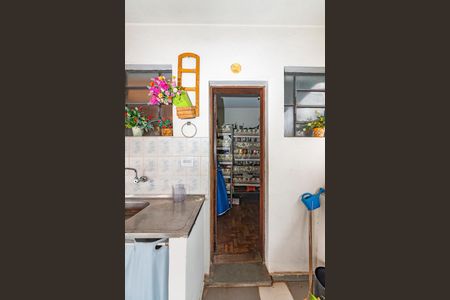 Casa à venda com 550m², 5 quartos e 4 vagas Casa à venda com 550m², 5 quartos e 4 vagasDespensa