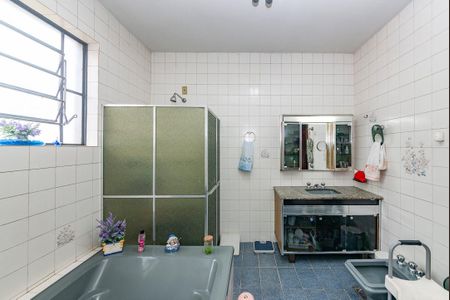 Casa à venda com 550m², 5 quartos e 4 vagas Casa à venda com 550m², 5 quartos e 4 vagasBanheiro da Suíte 1