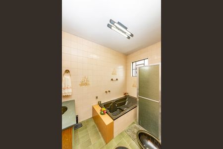 Casa à venda com 550m², 5 quartos e 4 vagas Casa à venda com 550m², 5 quartos e 4 vagasBanheiro da Suíte 2