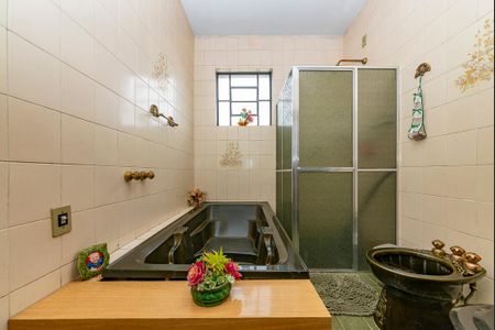 Casa à venda com 550m², 5 quartos e 4 vagas Casa à venda com 550m², 5 quartos e 4 vagasBanheiro da Suíte 2