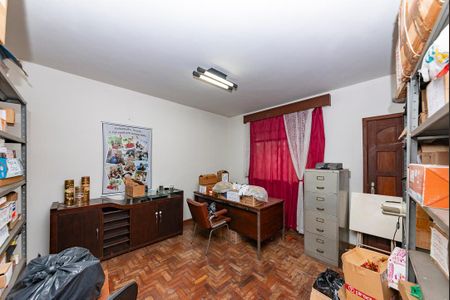 Casa à venda com 550m², 5 quartos e 4 vagas Casa à venda com 550m², 5 quartos e 4 vagasSuíte 3