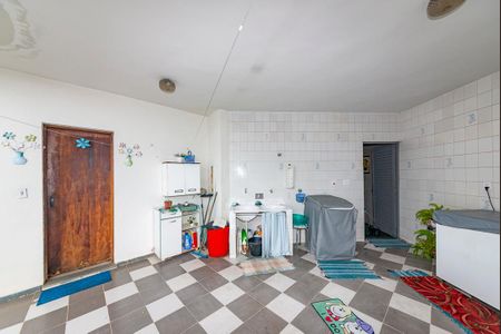 Casa à venda com 550m², 5 quartos e 4 vagas Casa à venda com 550m², 5 quartos e 4 vagasÁrea de Serviço