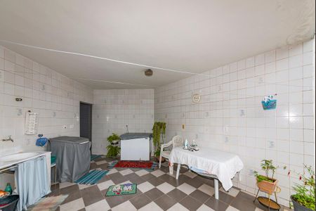 Casa à venda com 550m², 5 quartos e 4 vagas Casa à venda com 550m², 5 quartos e 4 vagasÁrea de Serviço