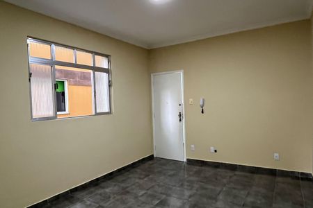 Sala de apartamento para alugar com 3 quartos, 88m² em Marapé, Santos