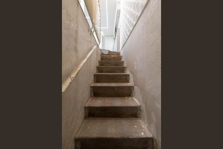 Casa para alugar com 62m², 1 quarto e sem vagaEscada