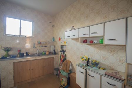 Casa para alugar com 120m², 3 quartos e 2 vagasCozinha