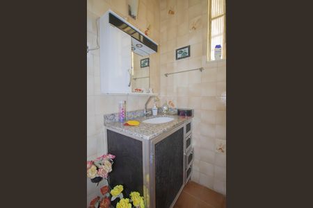 Casa para alugar com 120m², 3 quartos e 2 vagasBanheiro Social