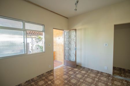 Casa para alugar com 120m², 3 quartos e 2 vagasSala