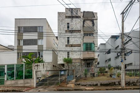 Apartamento para alugar com 140m², 3 quartos e 2 vagasFachada