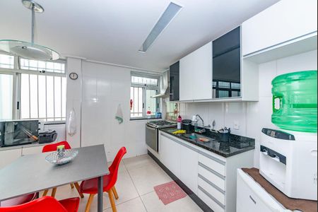 Apartamento para alugar com 140m², 3 quartos e 2 vagasCozinha