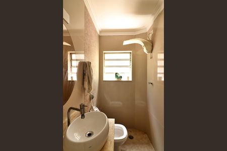 Casa à venda com 250m², 3 quartos e 2 vagasBanheiro Social 1