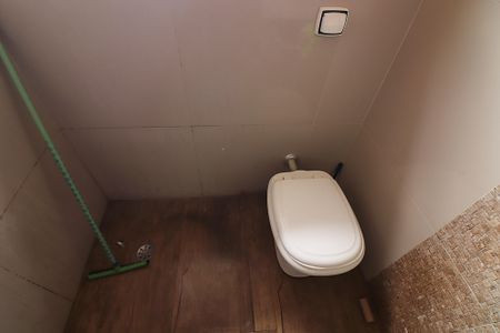 Casa à venda com 250m², 3 quartos e 2 vagasBanheiro Social 2