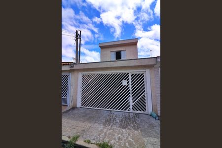 Casa à venda com 250m², 3 quartos e 2 vagasFachada