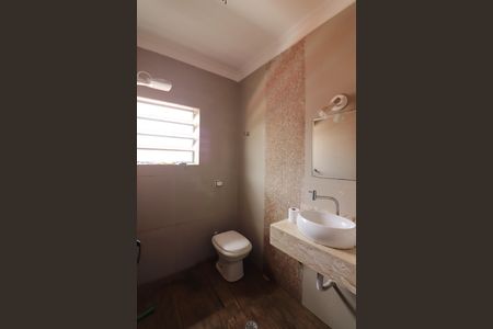 Casa à venda com 250m², 3 quartos e 2 vagasBanheiro Social 2