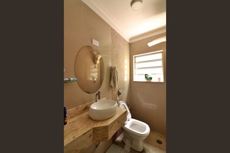 Casa à venda com 250m², 3 quartos e 2 vagasBanheiro Social 1