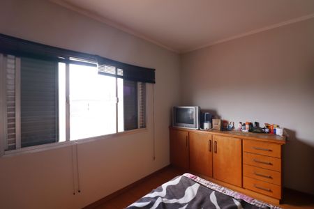 Casa à venda com 250m², 3 quartos e 2 vagasQuarto 3