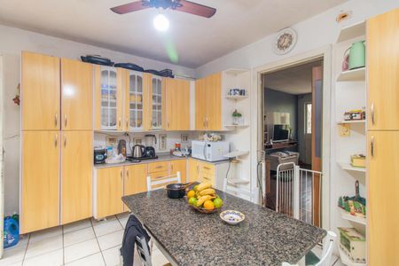 Casa à venda com 1000m², 3 quartos e 4 vagas Casa à venda com 1000m², 3 quartos e 4 vagasCozinha