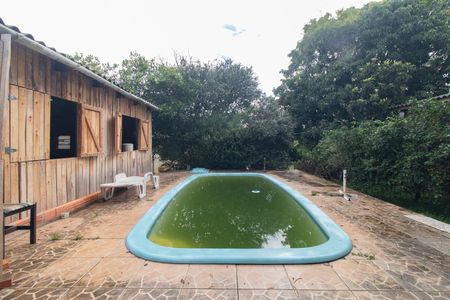 Casa à venda com 1000m², 3 quartos e 4 vagas Casa à venda com 1000m², 3 quartos e 4 vagasPiscina