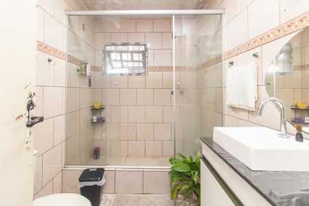 Casa à venda com 1000m², 3 quartos e 4 vagas Casa à venda com 1000m², 3 quartos e 4 vagasBanheiro