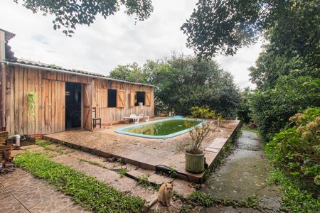 Casa à venda com 1000m², 3 quartos e 4 vagas Casa à venda com 1000m², 3 quartos e 4 vagasPiscina