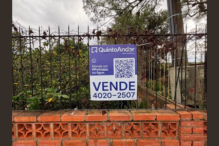 Casa à venda com 1000m², 3 quartos e 4 vagas Casa à venda com 1000m², 3 quartos e 4 vagasPlaca