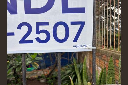 Casa à venda com 1000m², 3 quartos e 4 vagas Casa à venda com 1000m², 3 quartos e 4 vagasPlaca