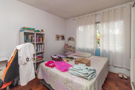 Quarto 2 de casa à venda com 3 quartos, 1000m² em Cavalhada, Porto Alegre