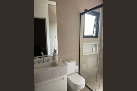 Banheiro de casa de condomínio à venda com 4 quartos, 650m² em Residencial Tambore Iii, Santana de Parnaíba