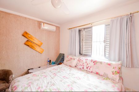 Casa à venda com 207m², 3 quartos e 2 vagasQuarto 3 - Suíte