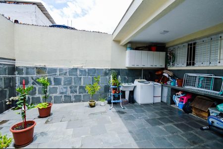 Casa à venda com 207m², 3 quartos e 2 vagasÁrea de Serviço