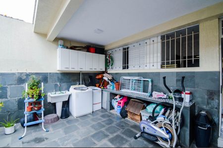Casa à venda com 207m², 3 quartos e 2 vagasÁrea de Serviço