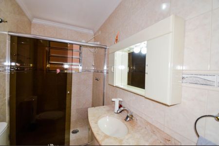 Casa à venda com 207m², 3 quartos e 2 vagasBanheiro Social 2 