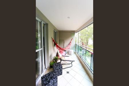 Apartamento à venda com 88m², 2 quartos e 2 vagas Apartamento à venda com 88m², 2 quartos e 2 vagasVaranda