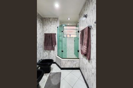 Apartamento à venda com 143m², 3 quartos e 2 vagasBanheiro Social 