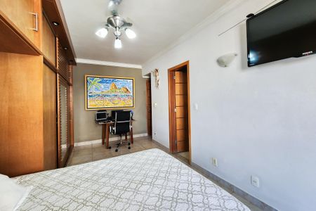 Apartamento à venda com 143m², 3 quartos e 2 vagasSuíte 