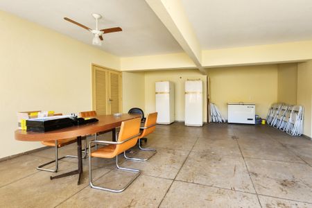 Apartamento à venda com 143m², 3 quartos e 2 vagasÁrea Comum 