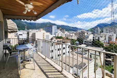 Apartamento à venda com 143m², 3 quartos e 2 vagasVaranda 