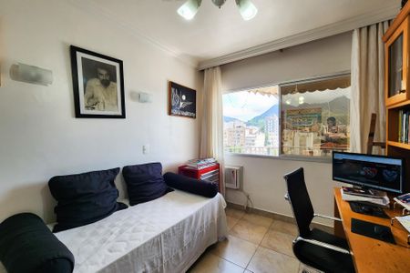 Apartamento à venda com 143m², 3 quartos e 2 vagasQuarto 1