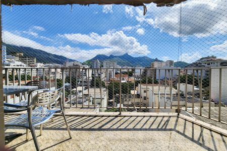 Apartamento à venda com 143m², 3 quartos e 2 vagasVaranda 