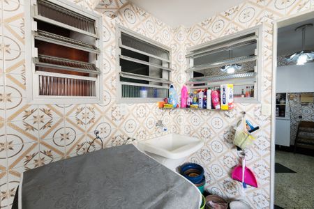 Apartamento à venda com 143m², 3 quartos e 2 vagasÁrea de Serviço 