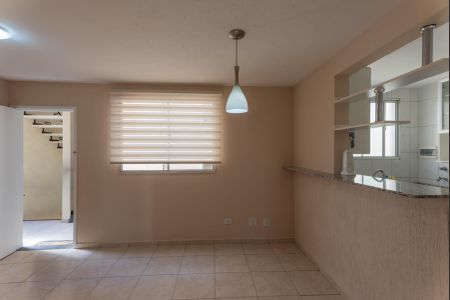 Sala de apartamento para alugar com 2 quartos, 44m² em Vila Satúrnia, Campinas