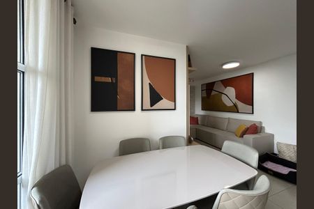 Apartamento à venda com 65m², 2 quartos e 1 vaga Apartamento à venda com 65m², 2 quartos e 1 vagaSala de Jantar