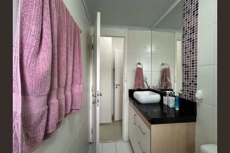 Apartamento à venda com 65m², 2 quartos e 1 vaga Apartamento à venda com 65m², 2 quartos e 1 vagaBanheiro da Suíte