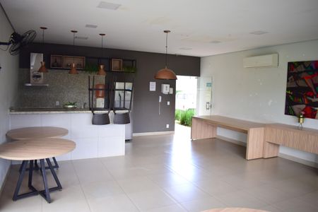 Apartamento para alugar com 42m², 2 quartos e 1 vagaÁrea comum - Salão de festas