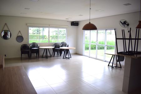 Apartamento para alugar com 42m², 2 quartos e 1 vagaÁrea comum - Salão de festas