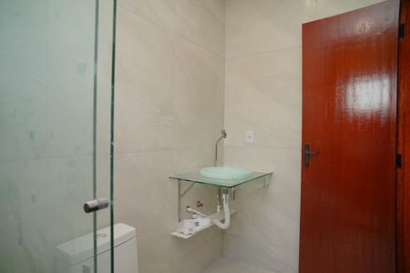 Casa de condomínio para alugar com 150m², 3 quartos e 3 vagasBanheiro da Suíte